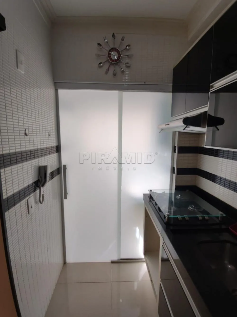 Alugar Apartamento / Padr&atilde;o em Ribeir&atilde;o Preto R$ 1.500,00 - Foto 13