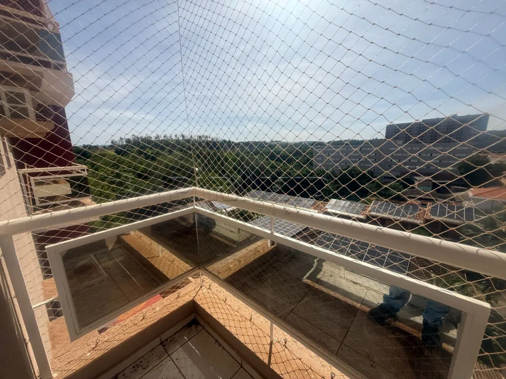 Alugar Apartamento / Padr&atilde;o em Ribeir&atilde;o Preto R$ 1.800,00 - Foto 4