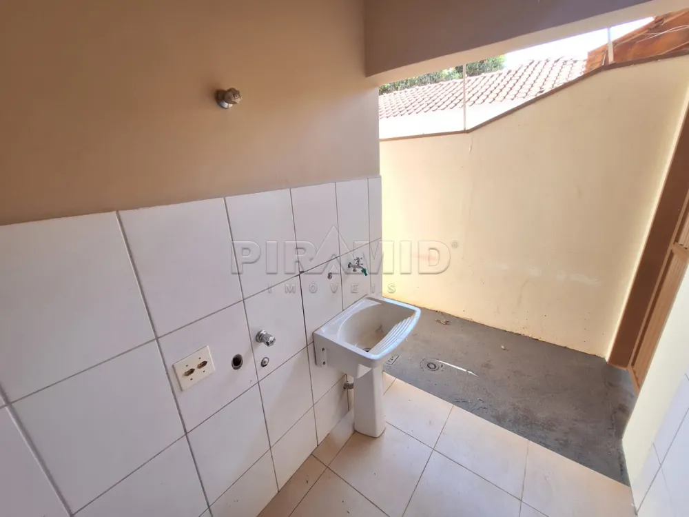 Alugar Casa / Padr&atilde;o em Ribeir&atilde;o Preto R$ 2.000,00 - Foto 17