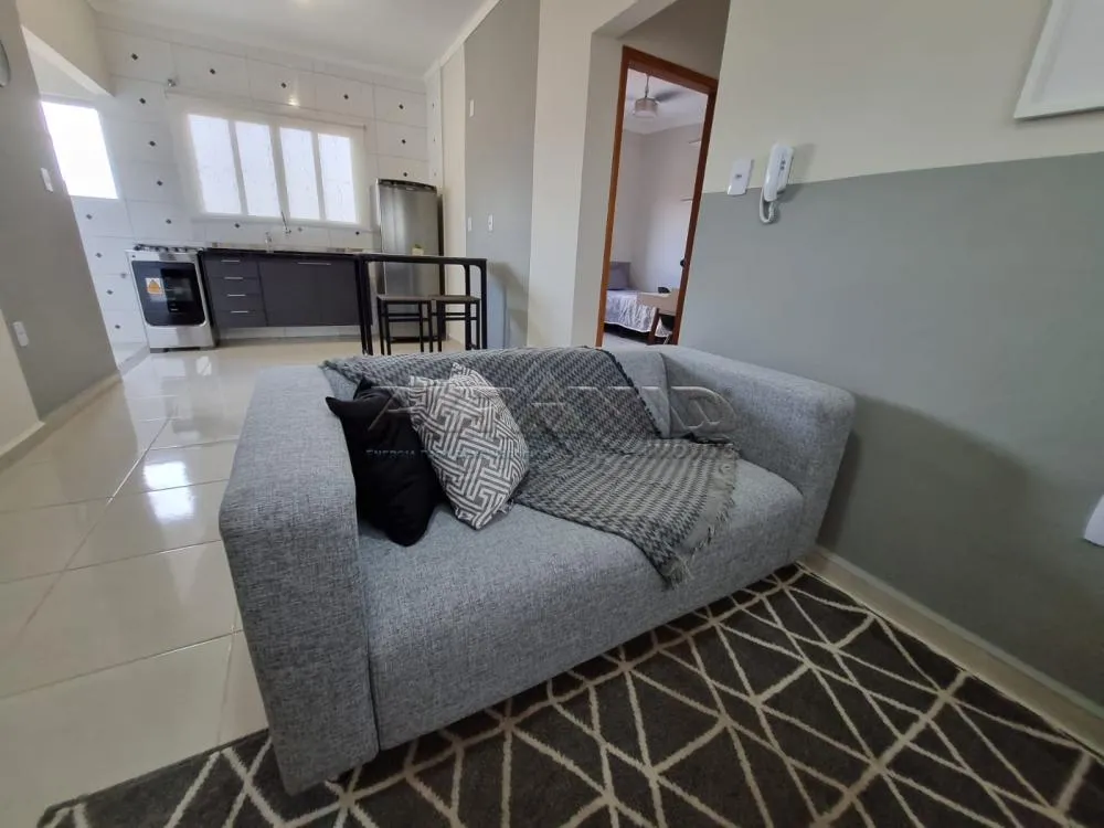 Alugar Apartamento / Padr&atilde;o em Ribeir&atilde;o Preto R$ 1.800,00 - Foto 4