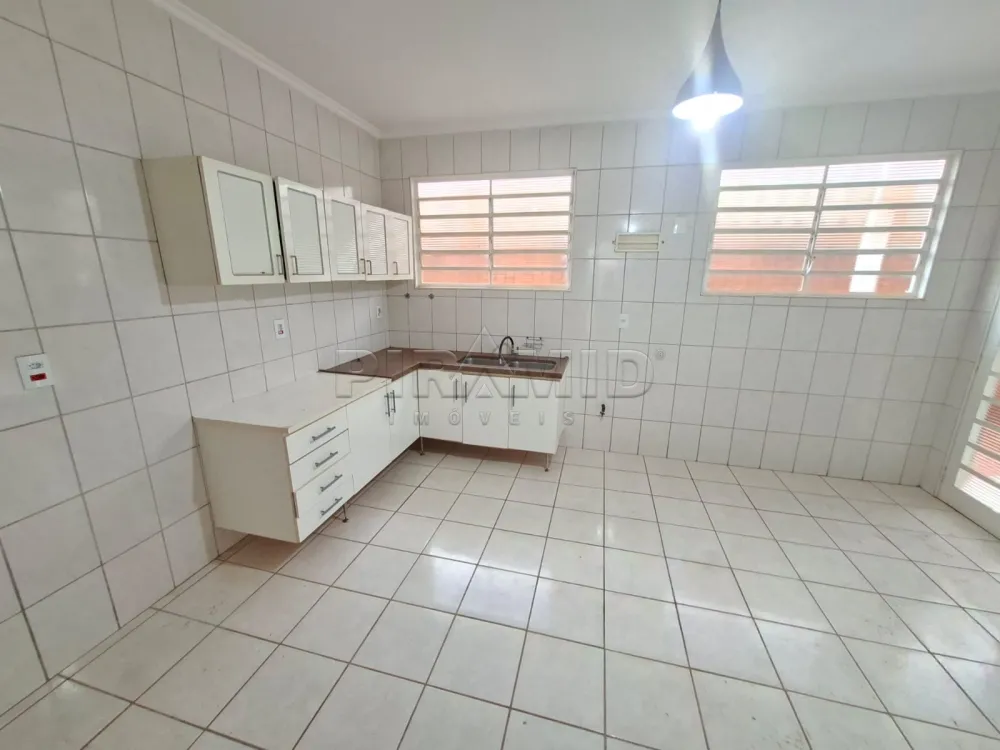 Alugar Casa / Padr&atilde;o em Ribeir&atilde;o Preto R$ 6.000,00 - Foto 4