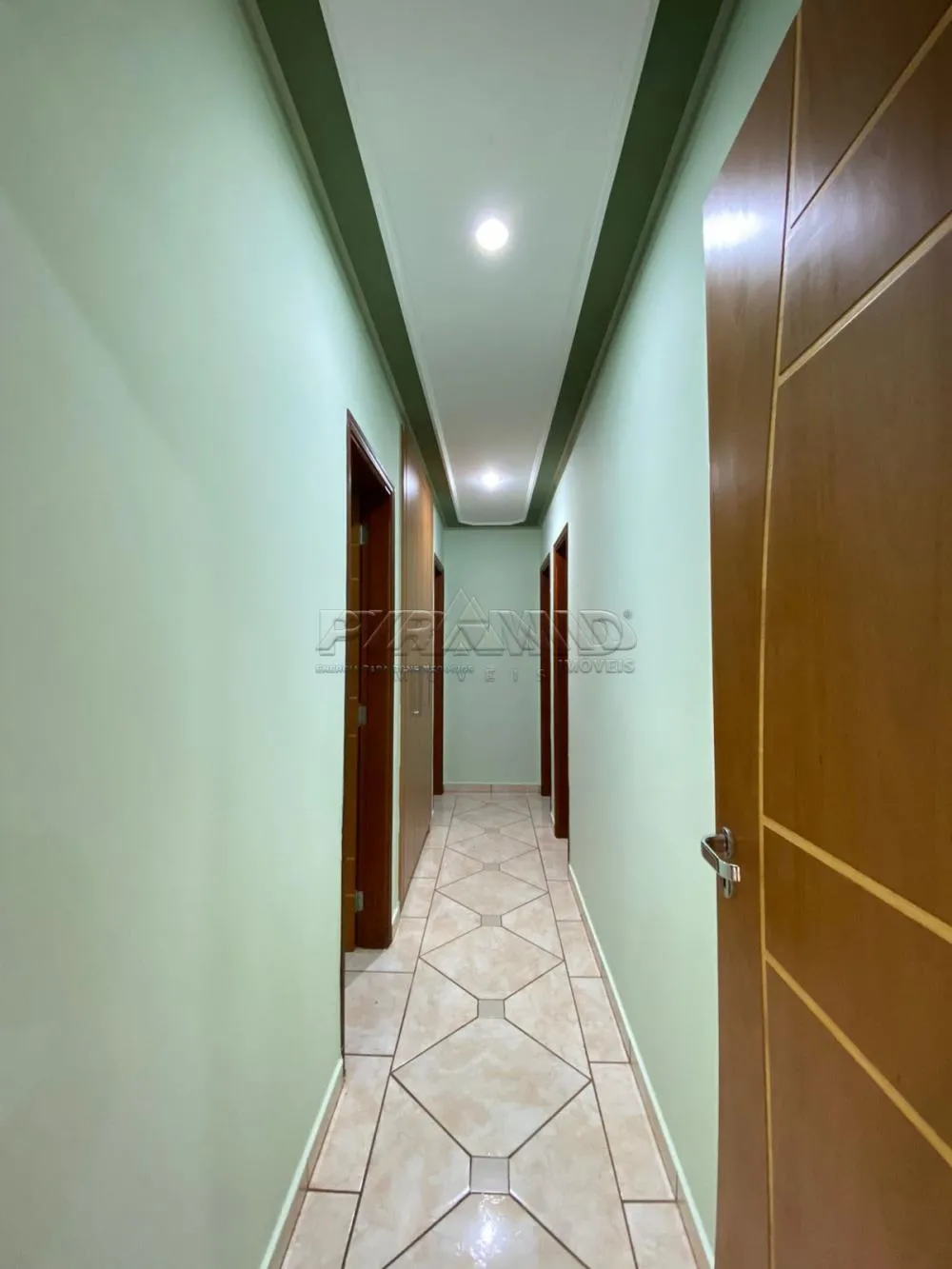 Alugar Apartamento / Padr&atilde;o em Ribeir&atilde;o Preto R$ 2.000,00 - Foto 5