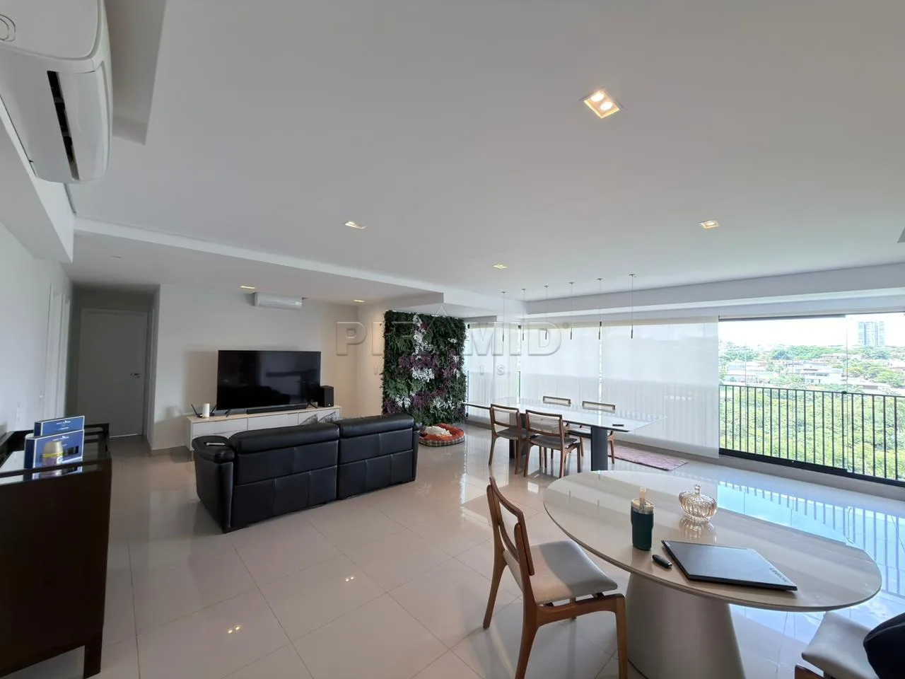 Alugar Apartamento / Padr&atilde;o em Ribeir&atilde;o Preto R$ 12.000,00 - Foto 1