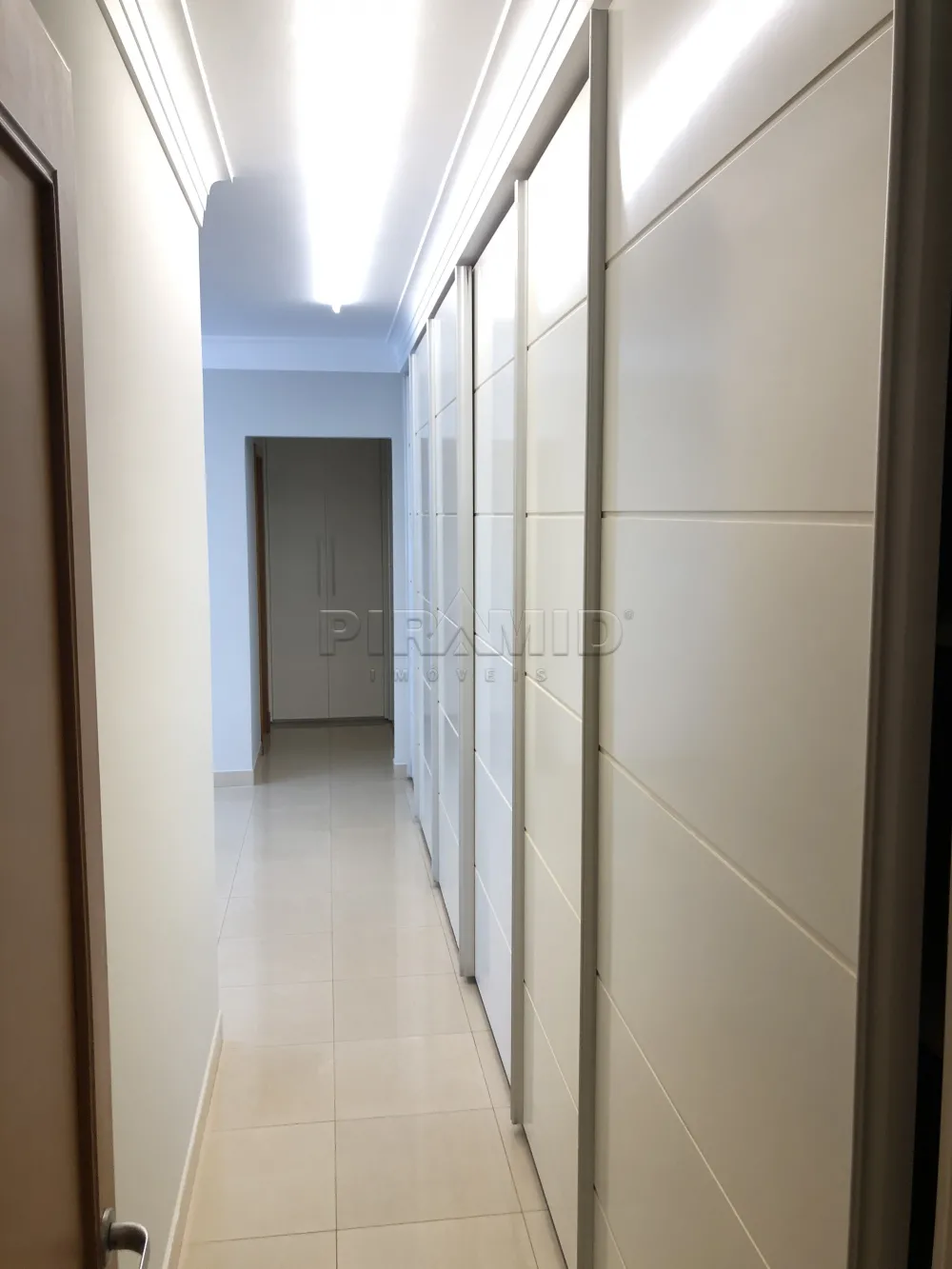 Alugar Apartamento / Padr&atilde;o em Ribeir&atilde;o Preto R$ 9.000,00 - Foto 17
