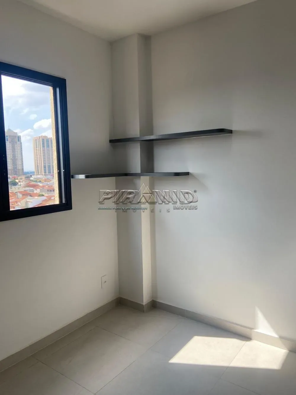 Alugar Apartamento / Padr&atilde;o em Ribeir&atilde;o Preto R$ 2.500,00 - Foto 4
