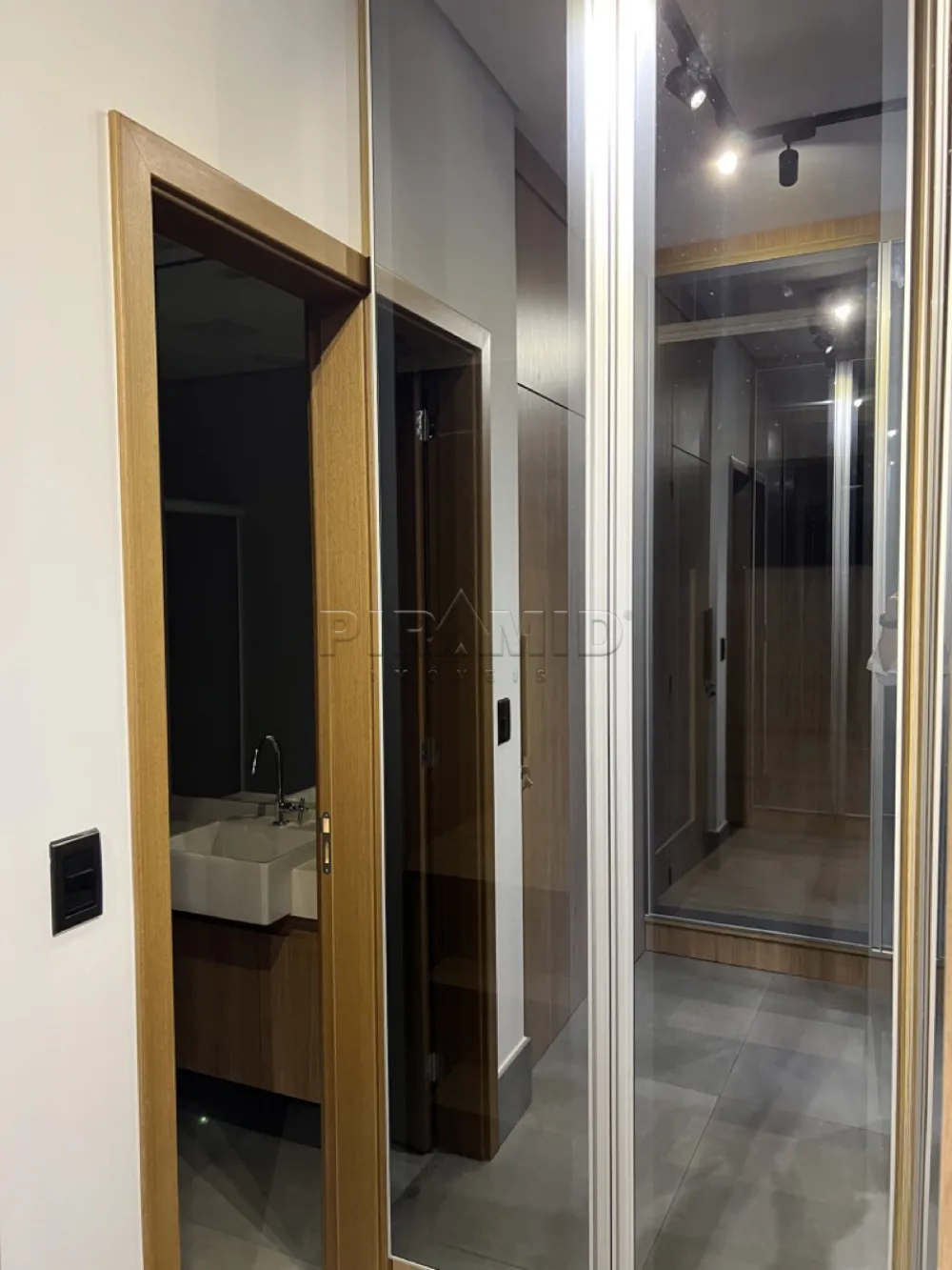 Alugar Apartamento / Padr&atilde;o em Ribeir&atilde;o Preto R$ 4.200,00 - Foto 20