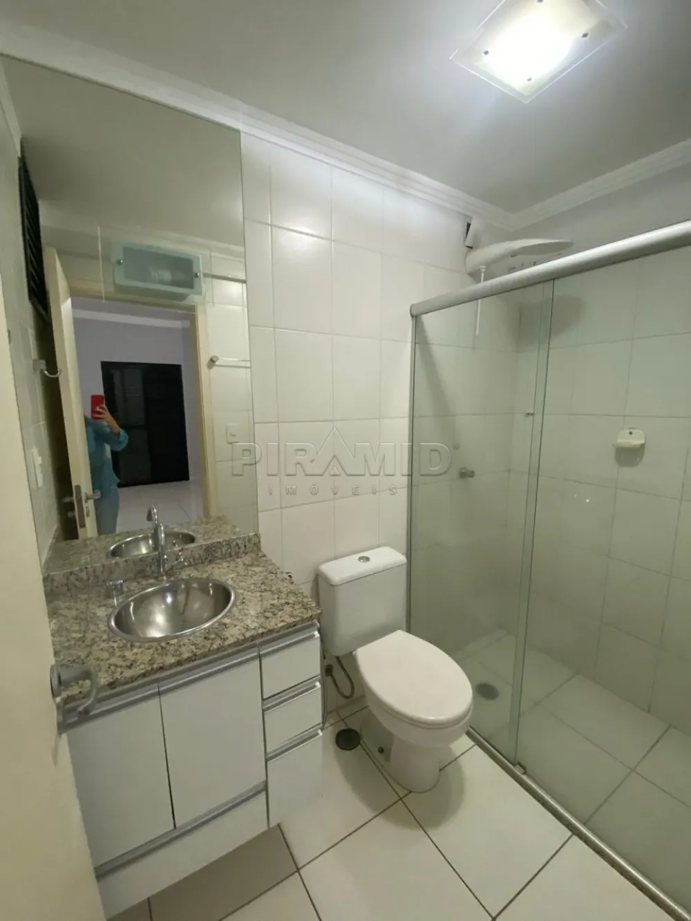 Alugar Apartamento / Padr&atilde;o em Ribeir&atilde;o Preto R$ 2.000,00 - Foto 12
