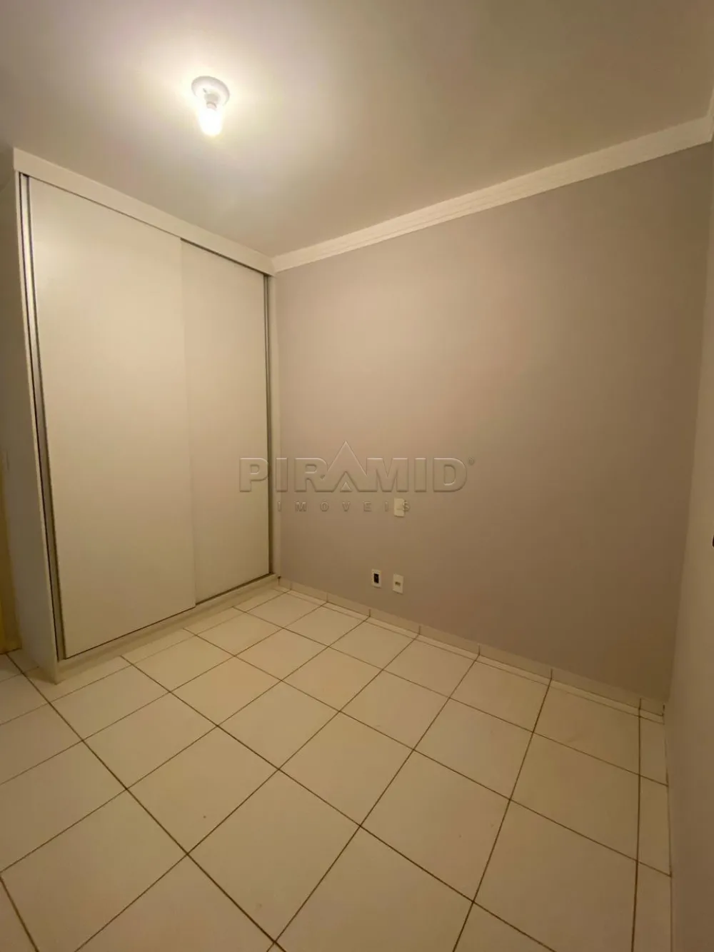 Alugar Apartamento / Padr&atilde;o em Ribeir&atilde;o Preto R$ 2.000,00 - Foto 14