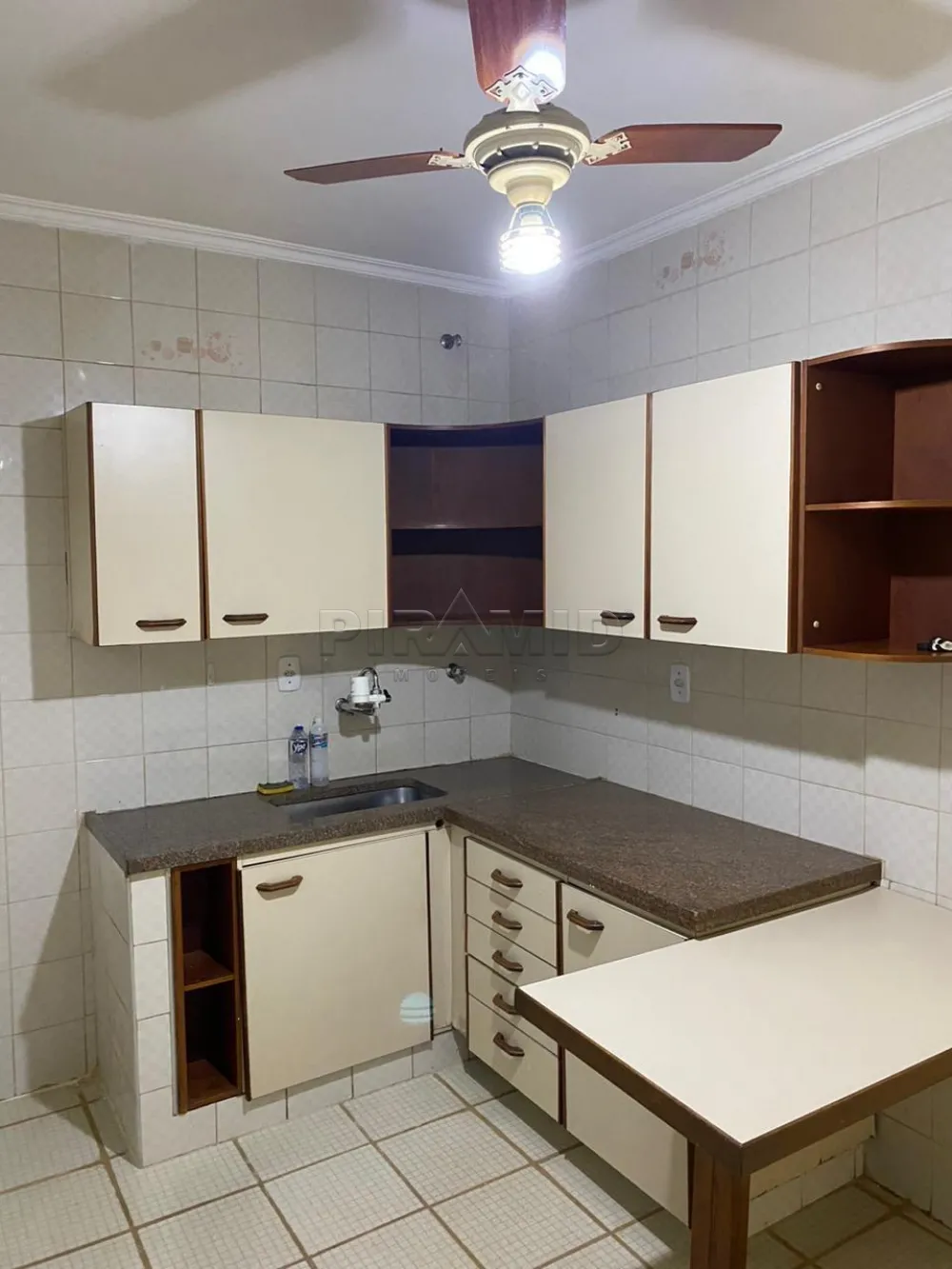 Alugar Apartamento / Padr&atilde;o em Ribeir&atilde;o Preto R$ 1.800,00 - Foto 13