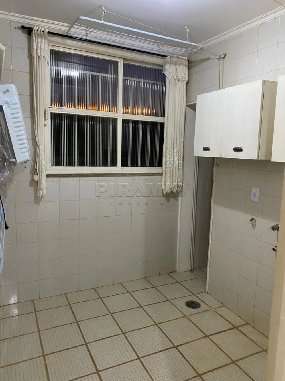 Alugar Apartamento / Padr&atilde;o em Ribeir&atilde;o Preto R$ 1.800,00 - Foto 21