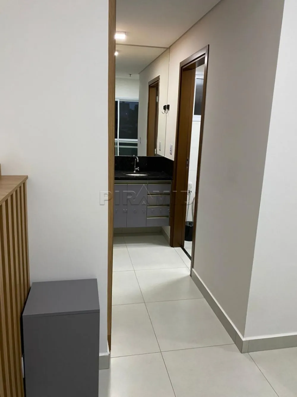 Alugar Apartamento / Padr&atilde;o em Ribeir&atilde;o Preto R$ 1.700,00 - Foto 7