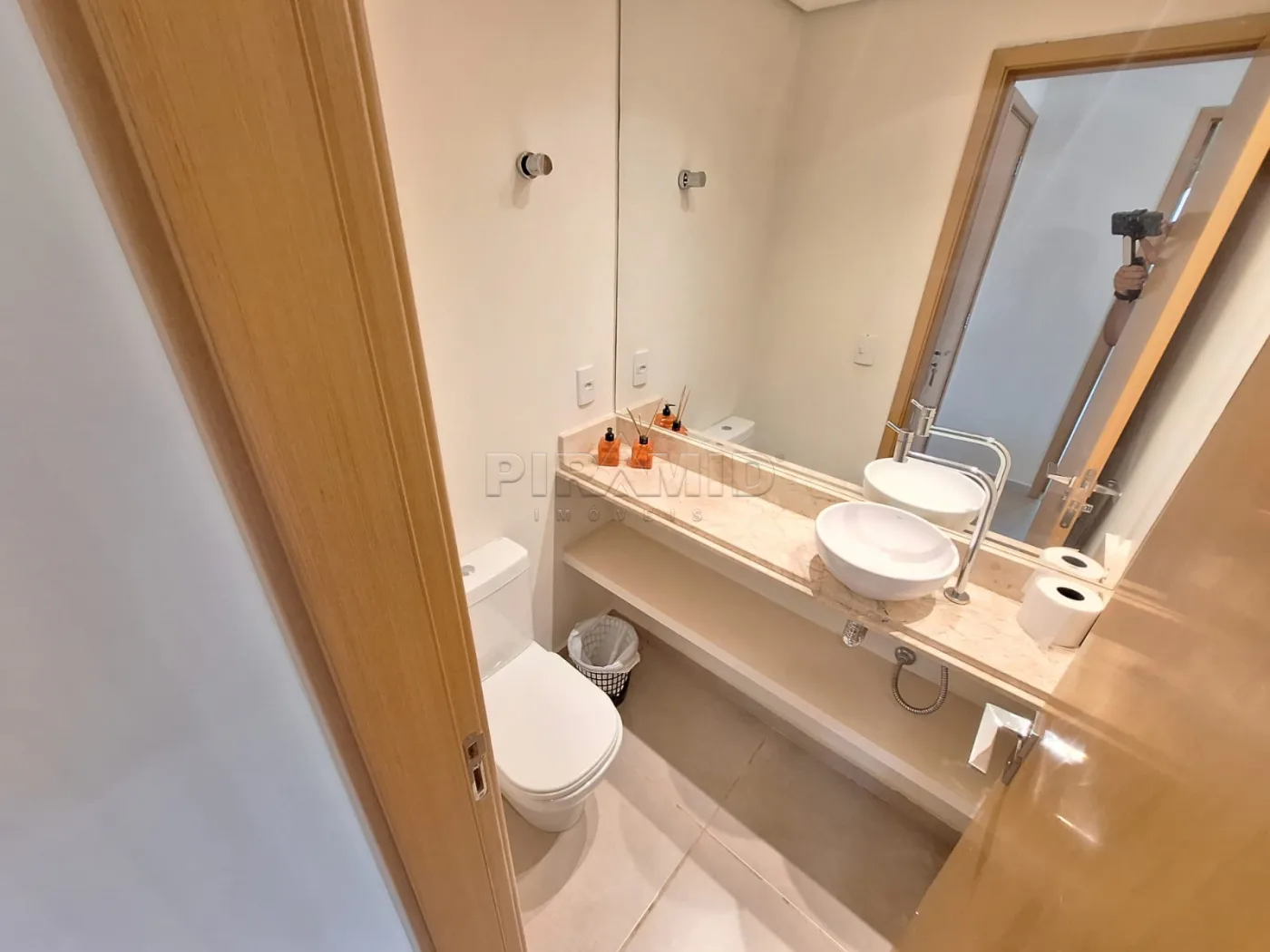 Alugar Apartamento / Padr&atilde;o em Ribeir&atilde;o Preto R$ 4.500,00 - Foto 5