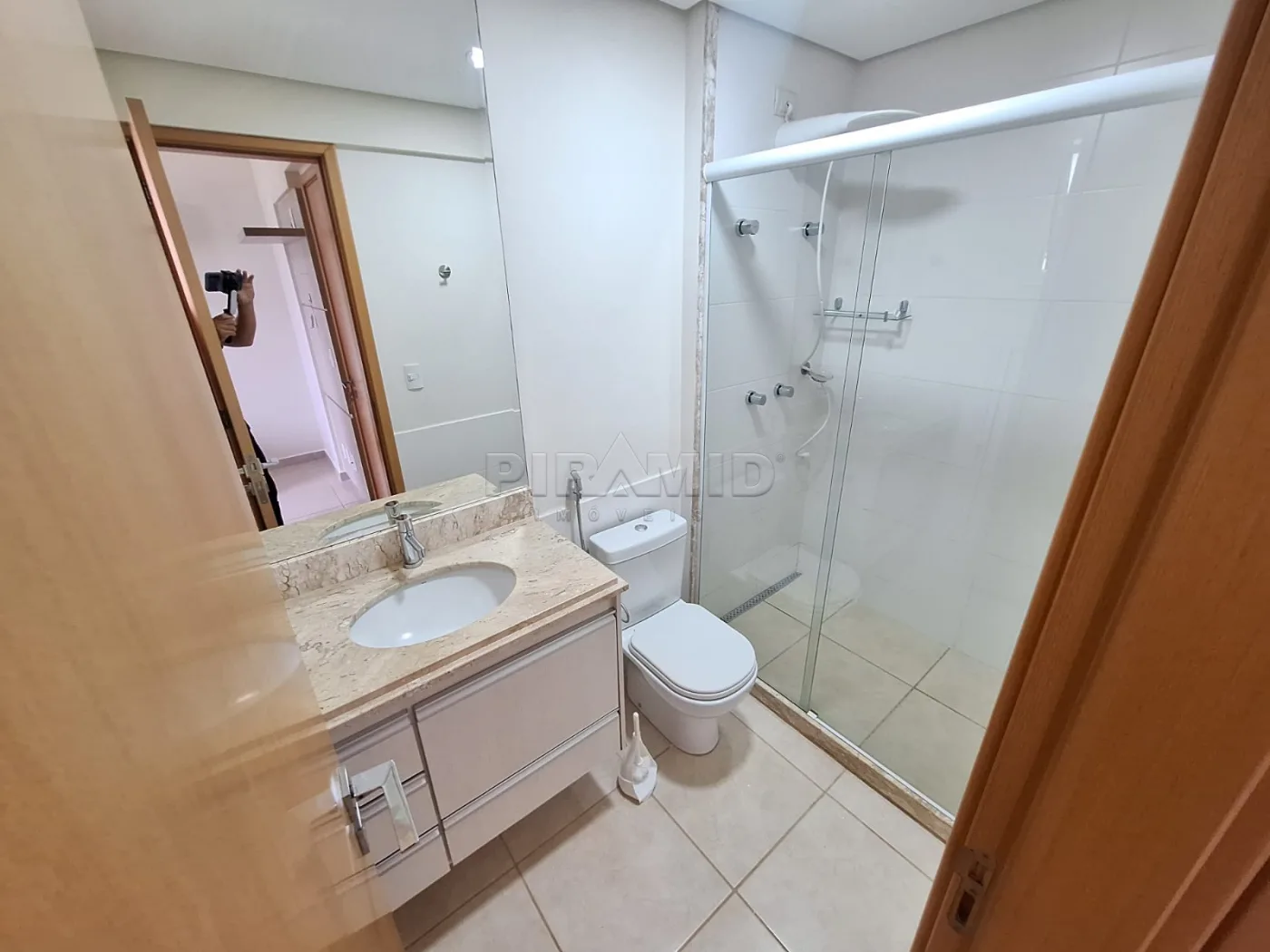 Alugar Apartamento / Padr&atilde;o em Ribeir&atilde;o Preto R$ 4.500,00 - Foto 18