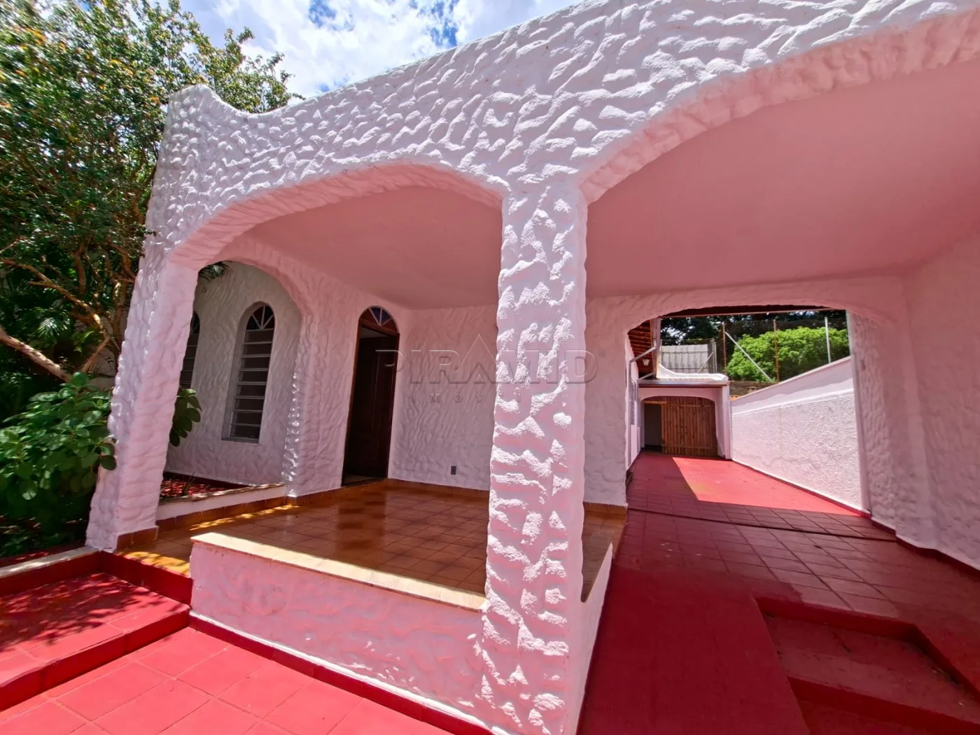 Alugar Casa / Padr&atilde;o em Ribeir&atilde;o Preto R$ 2.100,00 - Foto 1