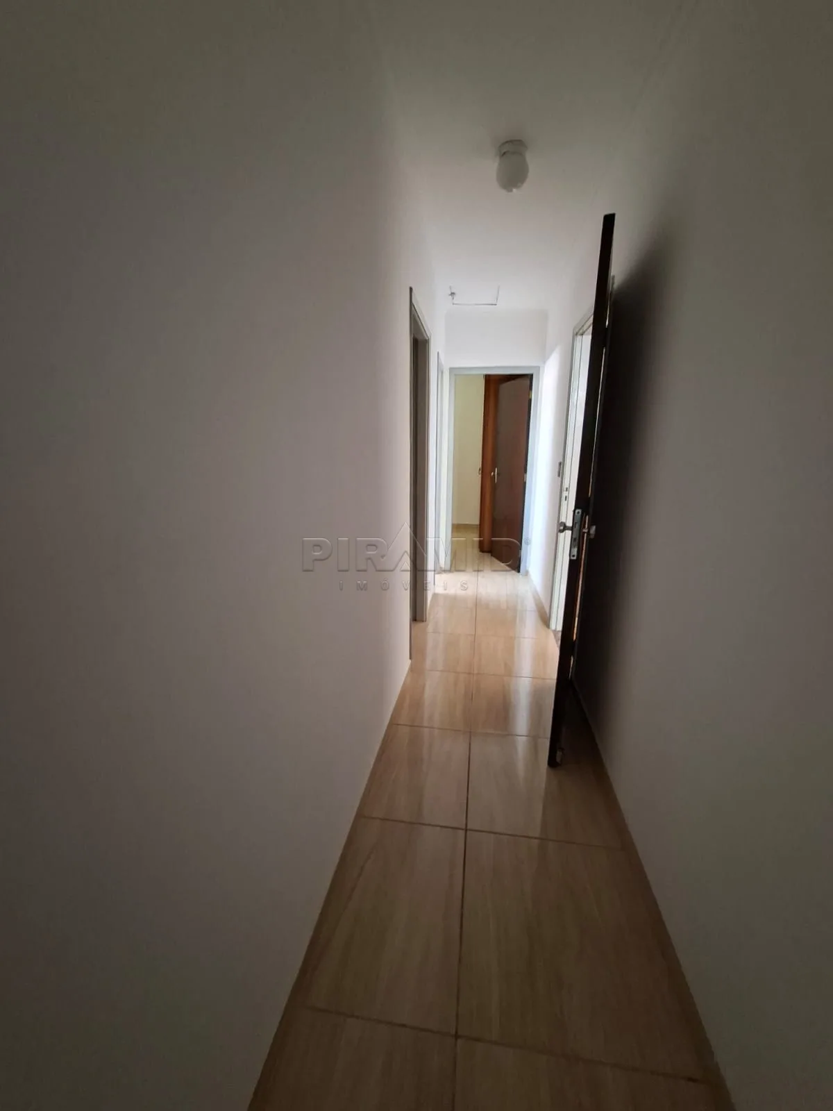 Alugar Casa / Padr&atilde;o em Ribeir&atilde;o Preto R$ 2.100,00 - Foto 16