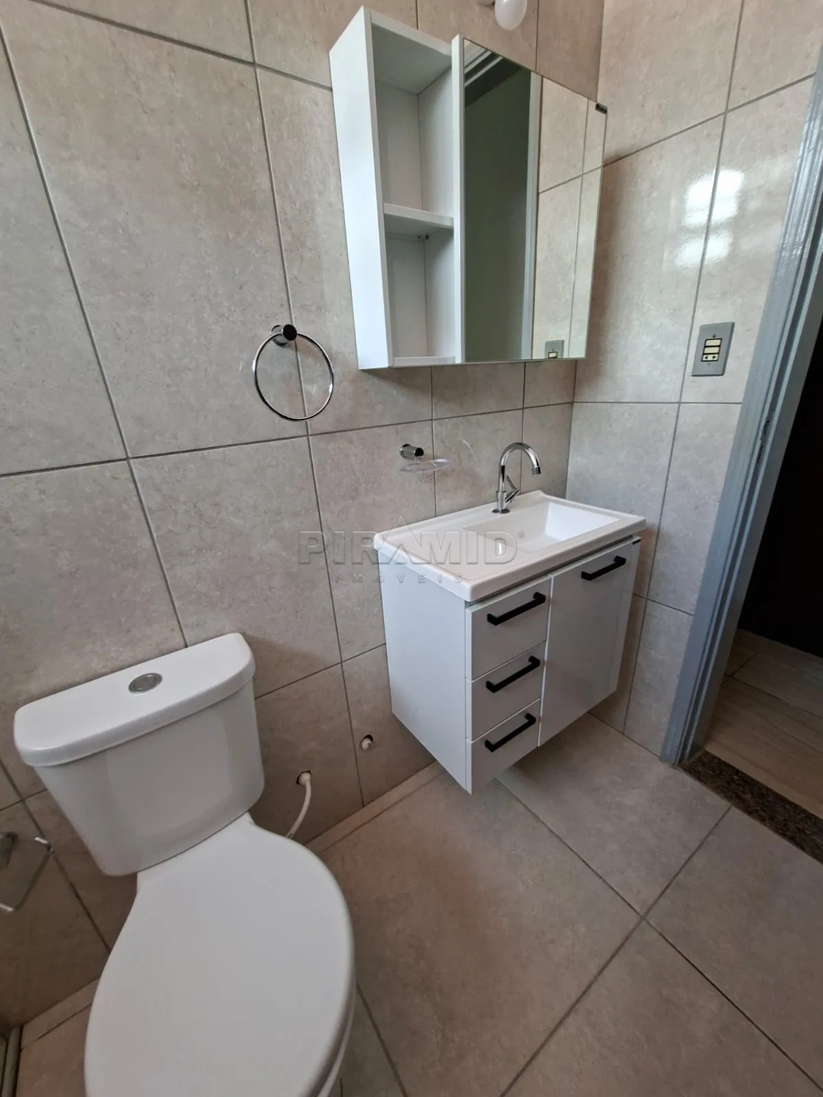 Alugar Casa / Padr&atilde;o em Ribeir&atilde;o Preto R$ 2.100,00 - Foto 29