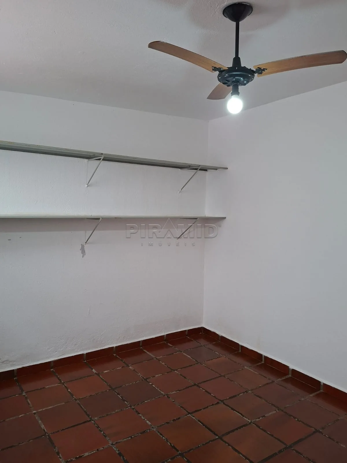 Alugar Casa / Padr&atilde;o em Ribeir&atilde;o Preto R$ 2.100,00 - Foto 35