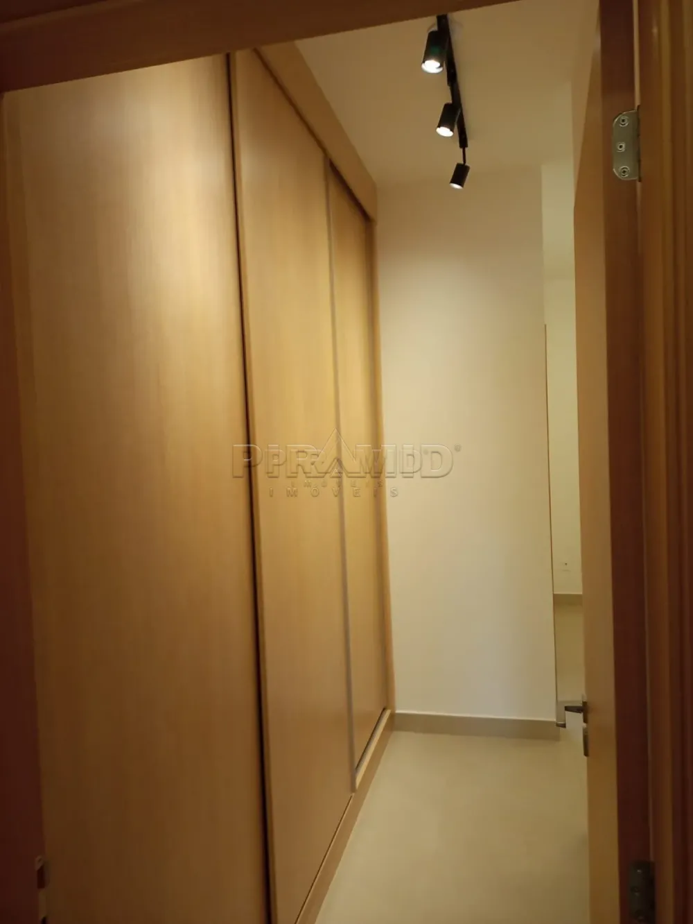 Alugar Casa / Condom&iacute;nio em Cravinhos R$ 6.000,00 - Foto 9