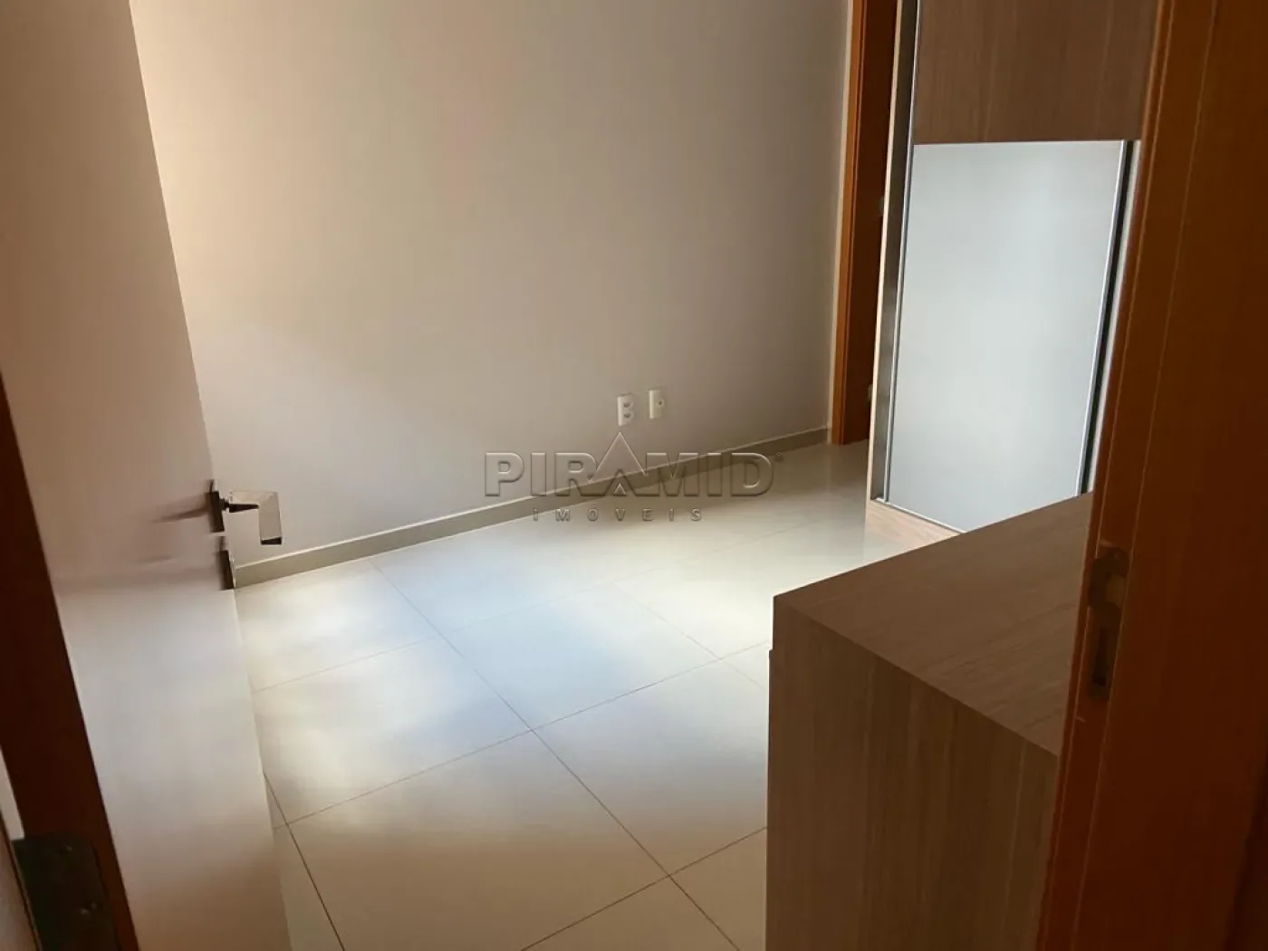 Alugar Apartamento / Padr&atilde;o em Ribeir&atilde;o Preto R$ 6.000,00 - Foto 12