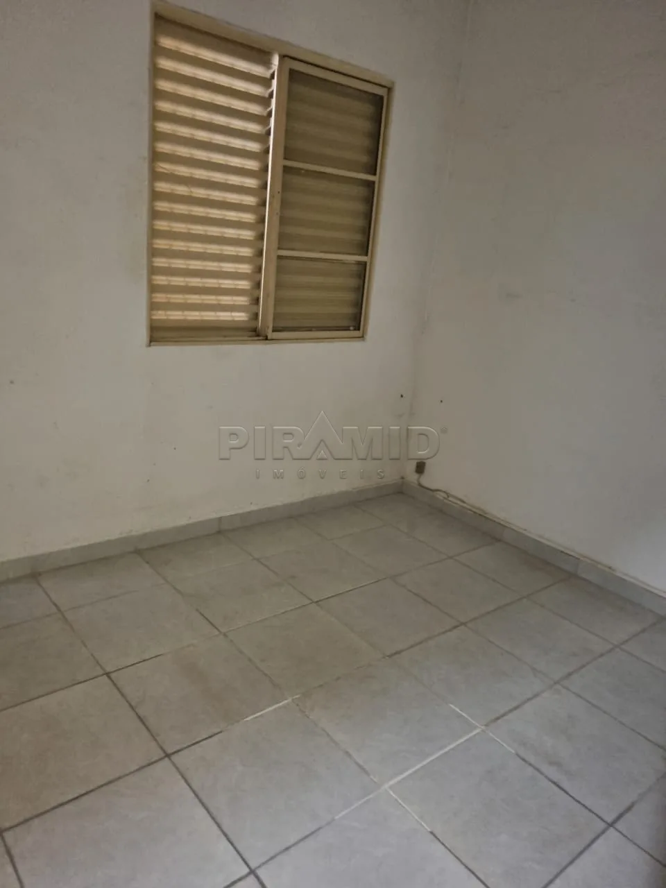 Comprar Casa / Padr&atilde;o em Ribeir&atilde;o Preto R$ 308.000,00 - Foto 7