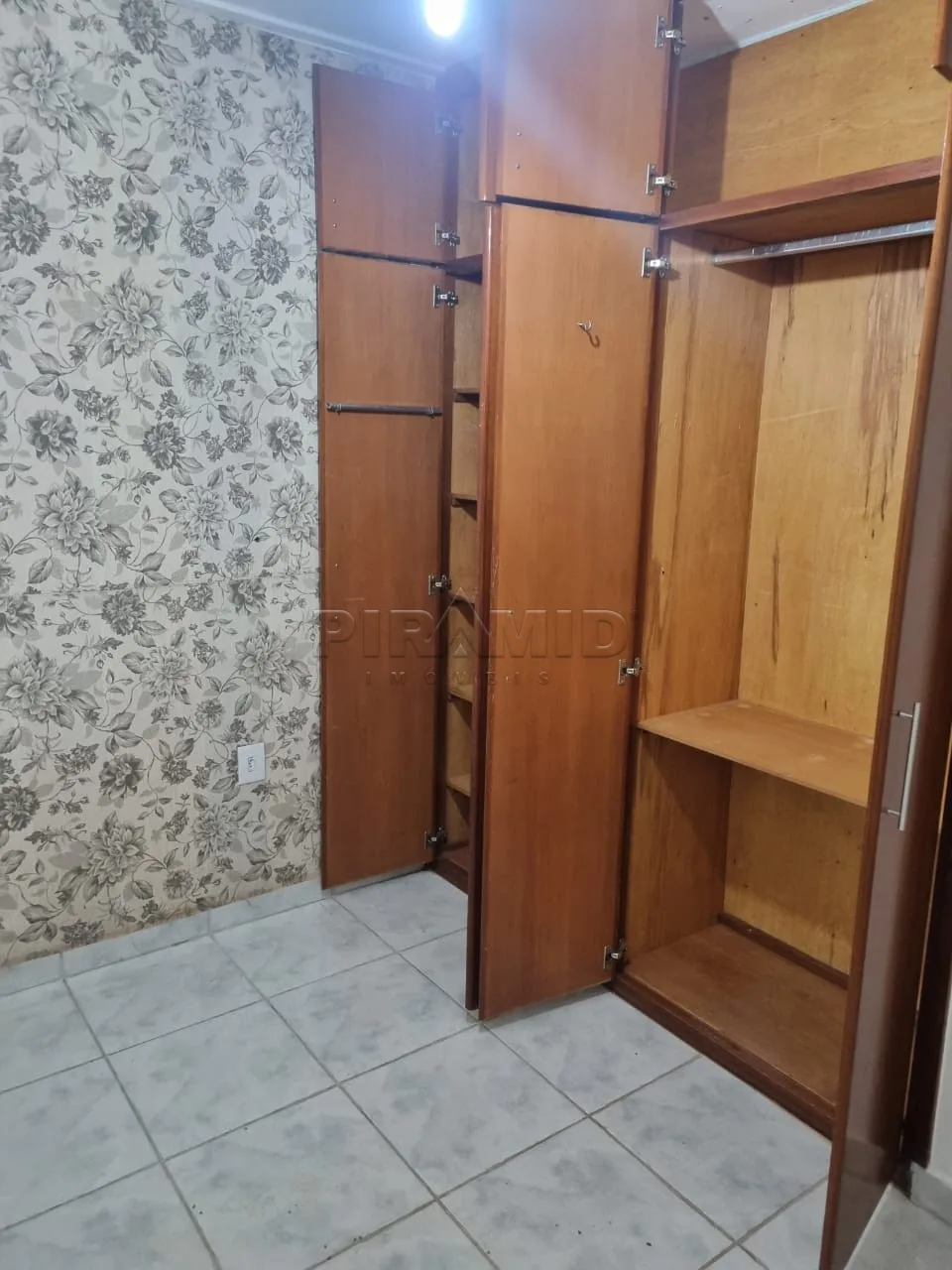 Comprar Casa / Padr&atilde;o em Ribeir&atilde;o Preto R$ 308.000,00 - Foto 9