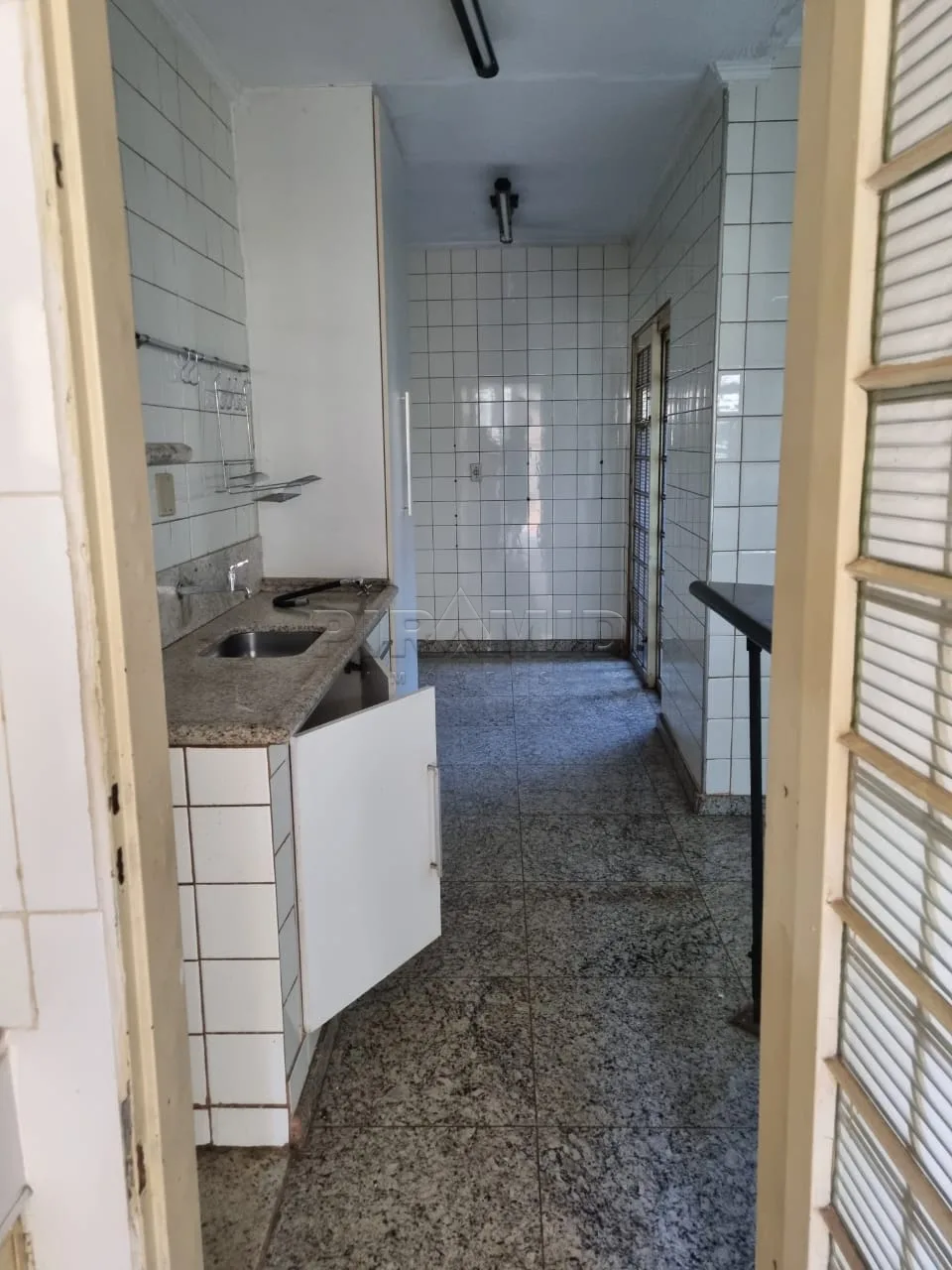 Comprar Casa / Padr&atilde;o em Ribeir&atilde;o Preto R$ 308.000,00 - Foto 14