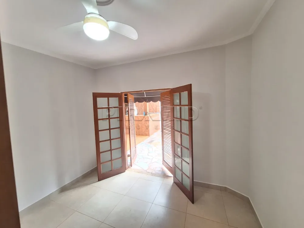 Alugar Casa / Padr&atilde;o em Ribeir&atilde;o Preto R$ 3.600,00 - Foto 14