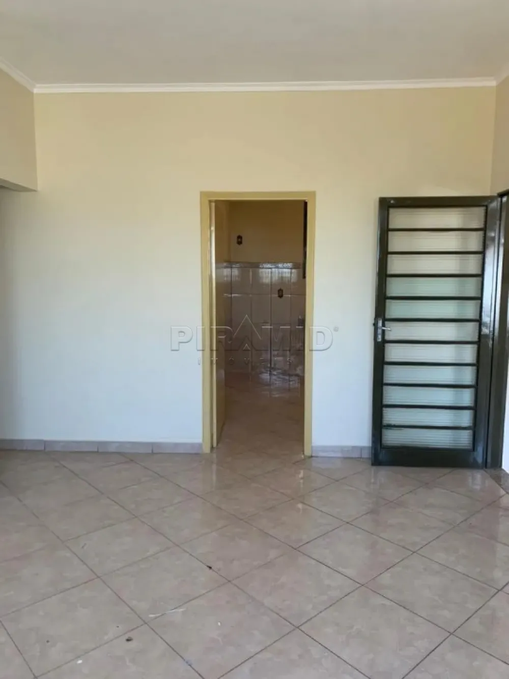 Alugar Casa / Padr&atilde;o em Ribeir&atilde;o Preto R$ 1.400,00 - Foto 2