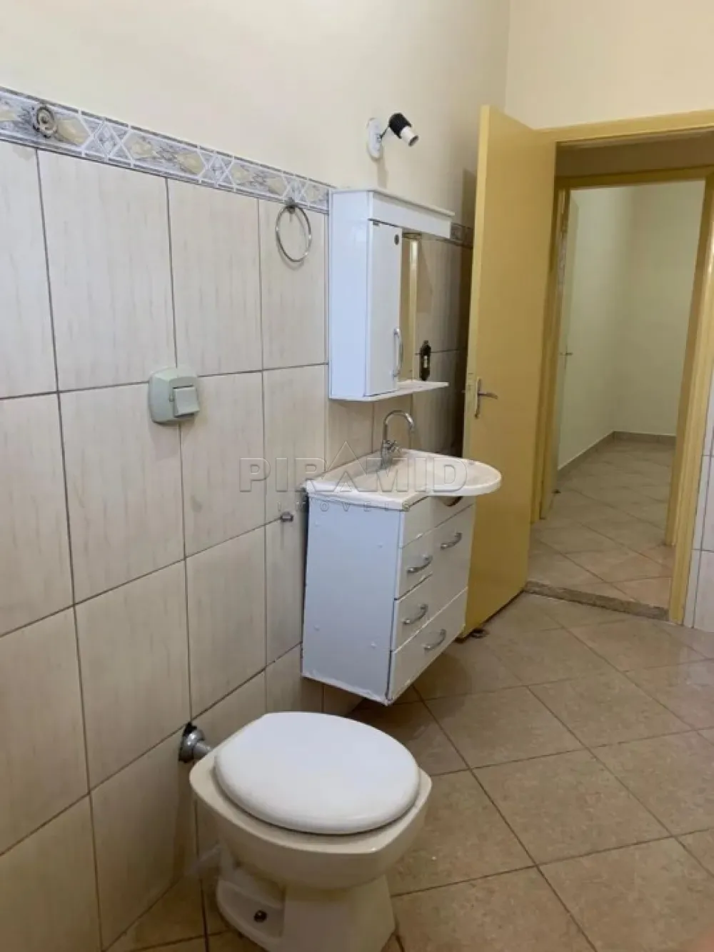 Alugar Casa / Padr&atilde;o em Ribeir&atilde;o Preto R$ 1.400,00 - Foto 6