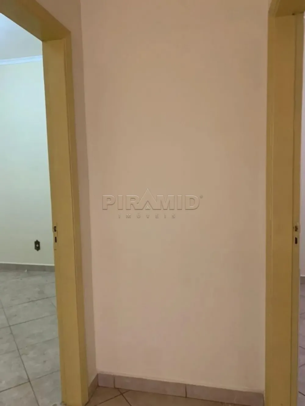 Alugar Casa / Padr&atilde;o em Ribeir&atilde;o Preto R$ 1.400,00 - Foto 12