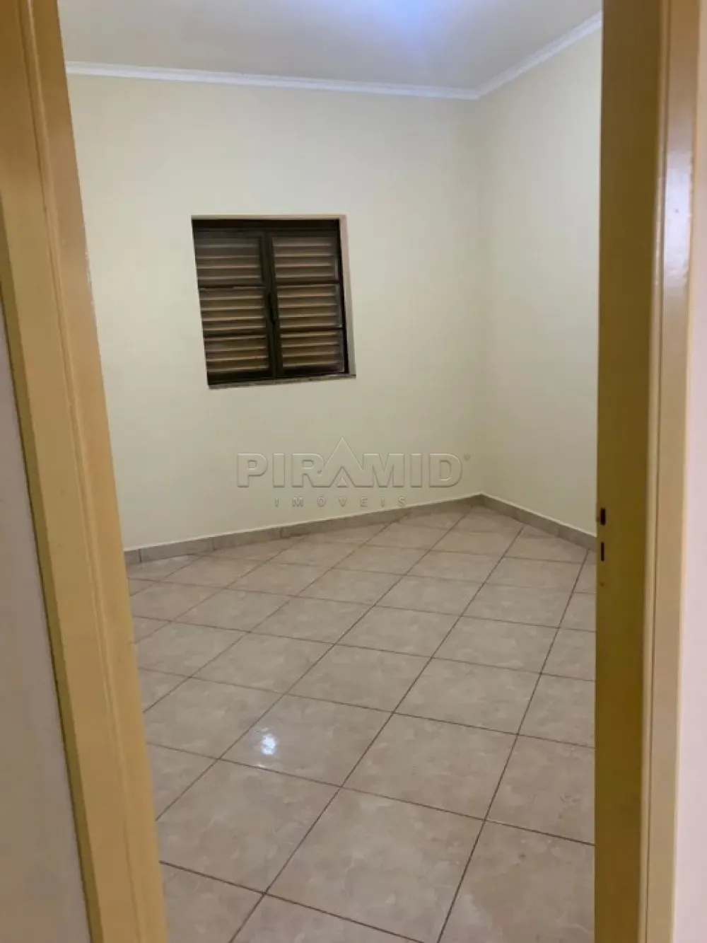 Alugar Casa / Padr&atilde;o em Ribeir&atilde;o Preto R$ 1.400,00 - Foto 16