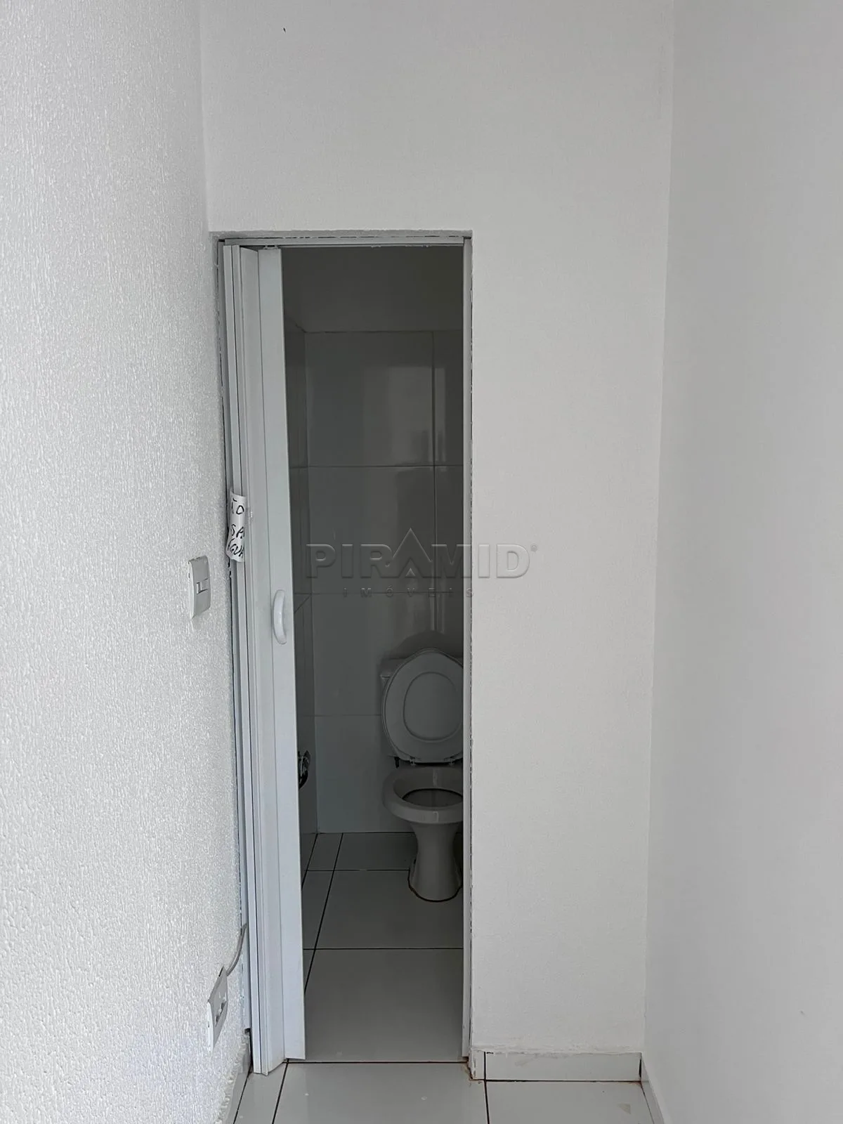 Alugar Comercial / Sal&atilde;o em Ribeir&atilde;o Preto R$ 2.800,00 - Foto 8