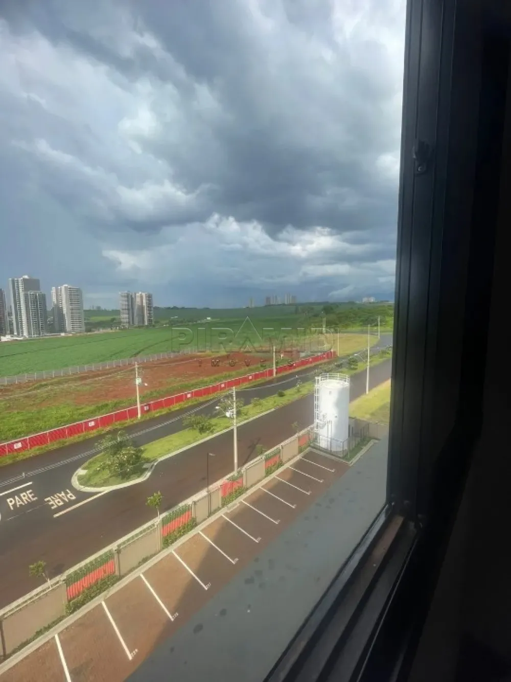 Alugar Apartamento / Padr&atilde;o em Ribeir&atilde;o Preto R$ 1.500,00 - Foto 5