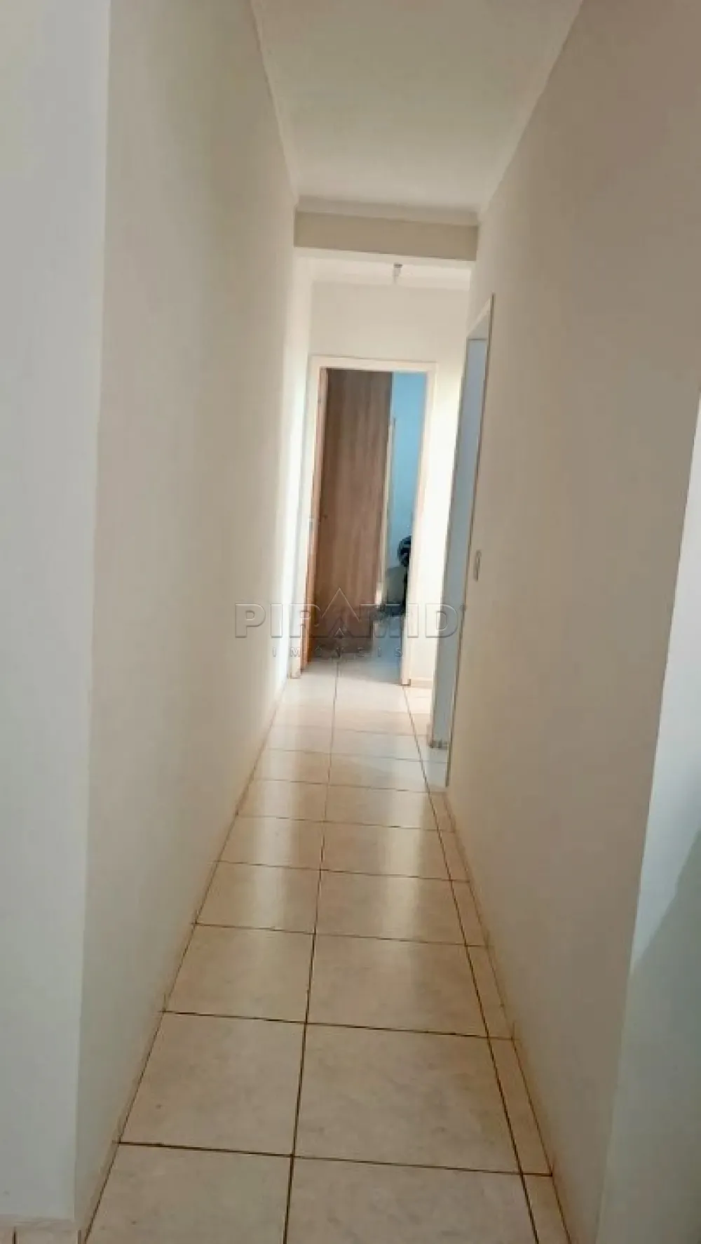 Alugar Apartamento / Padr&atilde;o em Ribeir&atilde;o Preto R$ 1.010,00 - Foto 4