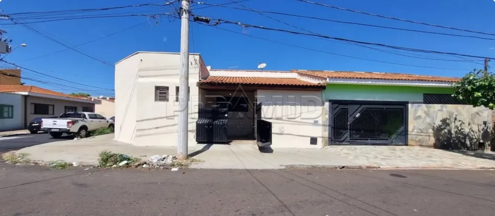 Alugar Casa / Padr&atilde;o em Ribeir&atilde;o Preto R$ 1.800,00 - Foto 1