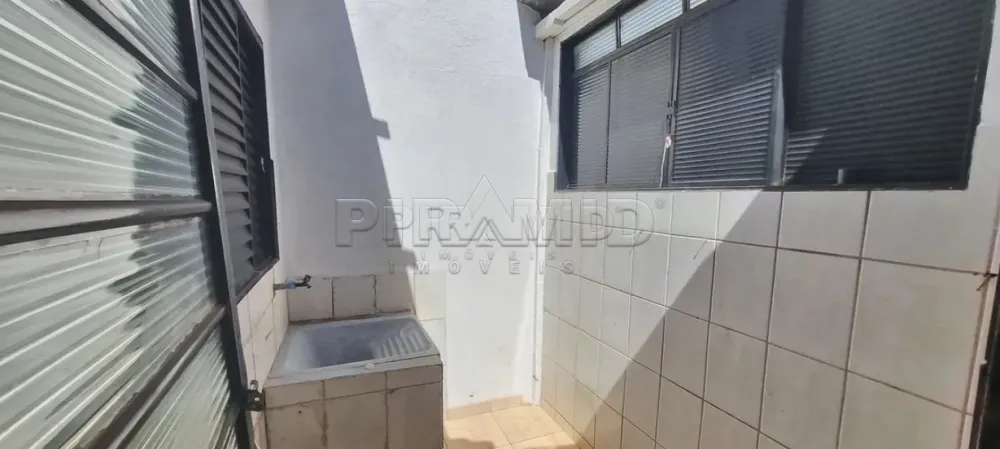 Alugar Casa / Padr&atilde;o em Ribeir&atilde;o Preto R$ 1.800,00 - Foto 17