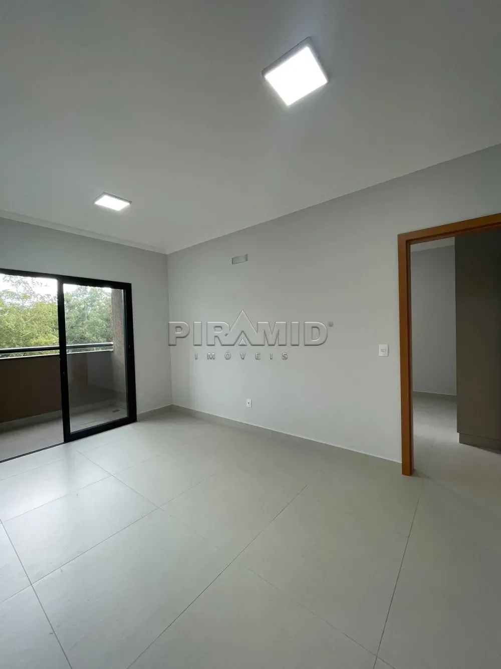 Alugar Apartamento / Padr&atilde;o em Ribeir&atilde;o Preto R$ 1.700,00 - Foto 3