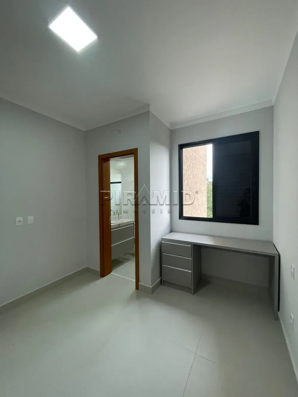 Alugar Apartamento / Padr&atilde;o em Ribeir&atilde;o Preto R$ 1.700,00 - Foto 12