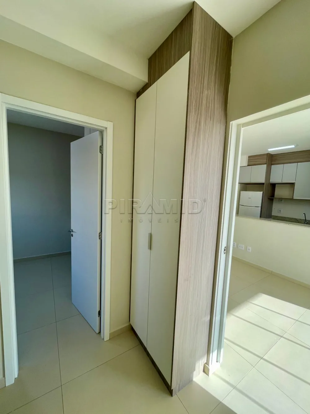 Alugar Apartamento / Padr&atilde;o em Ribeir&atilde;o Preto R$ 3.500,00 - Foto 4