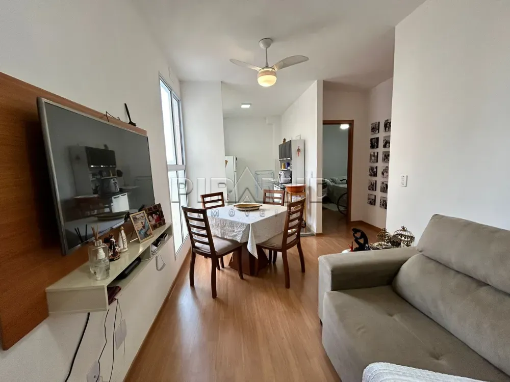 Alugar Apartamento / Padr&atilde;o em Ribeir&atilde;o Preto R$ 900,00 - Foto 1