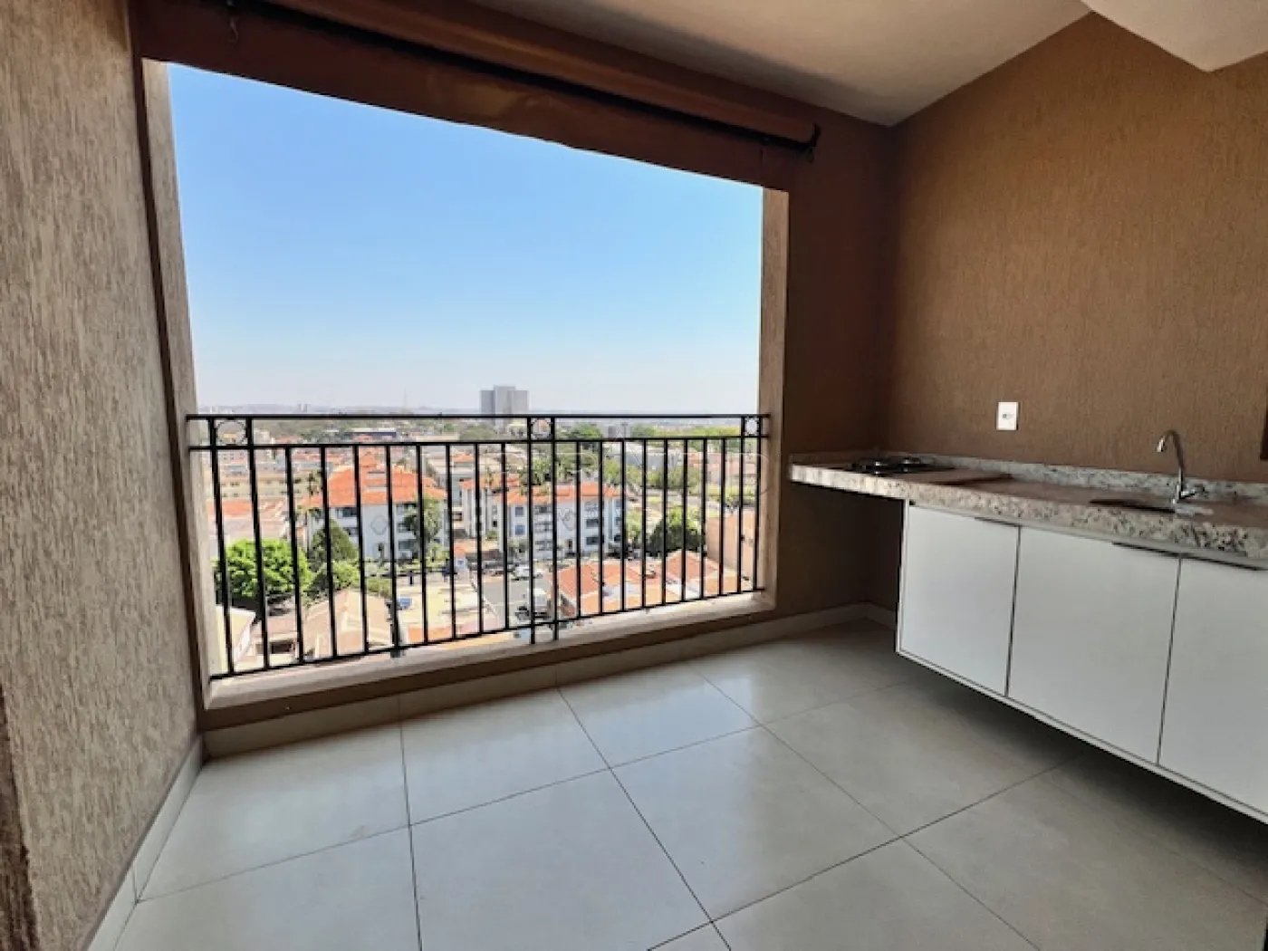Alugar Apartamento / Padr&atilde;o em Ribeir&atilde;o Preto R$ 1.700,00 - Foto 4