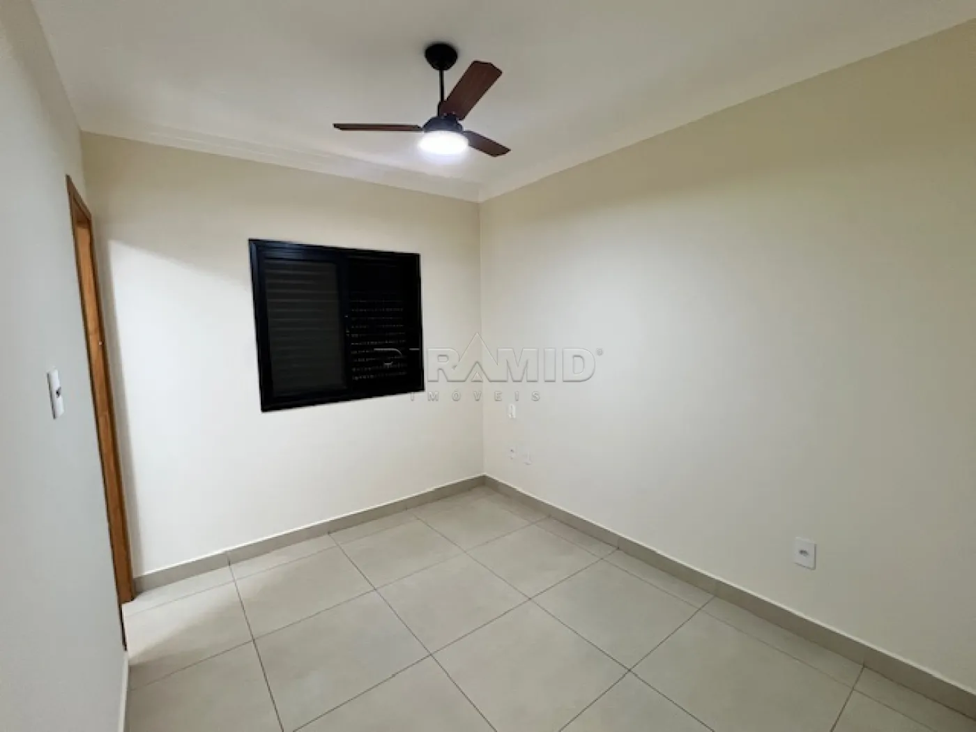 Alugar Apartamento / Padr&atilde;o em Ribeir&atilde;o Preto R$ 1.700,00 - Foto 7