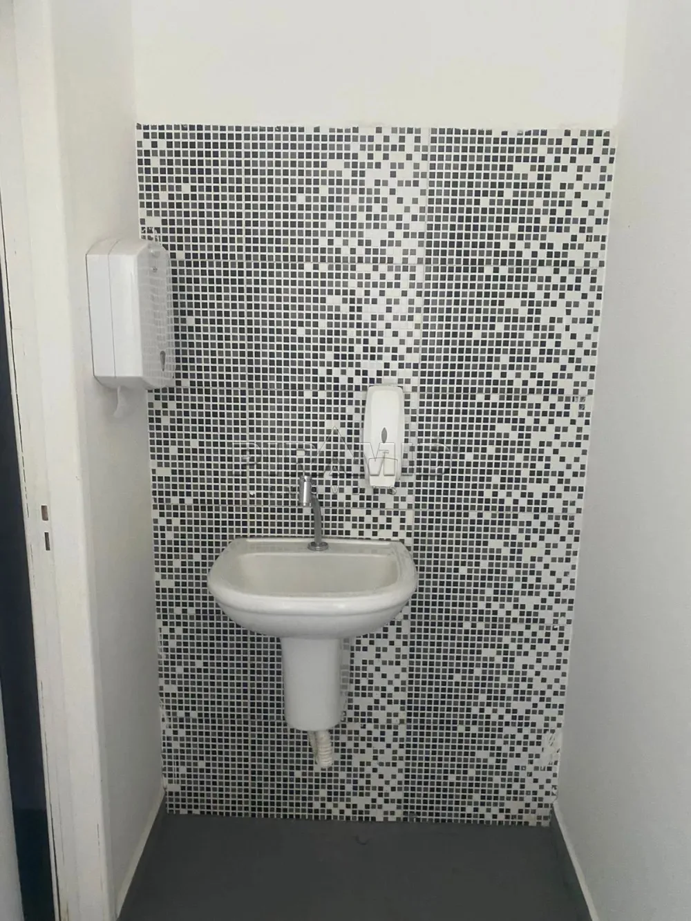 Alugar Comercial / Sal&atilde;o em Ribeir&atilde;o Preto R$ 5.700,00 - Foto 9