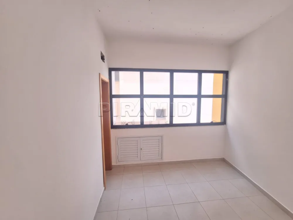 Alugar Comercial / Sala em Ribeir&atilde;o Preto R$ 2.200,00 - Foto 2