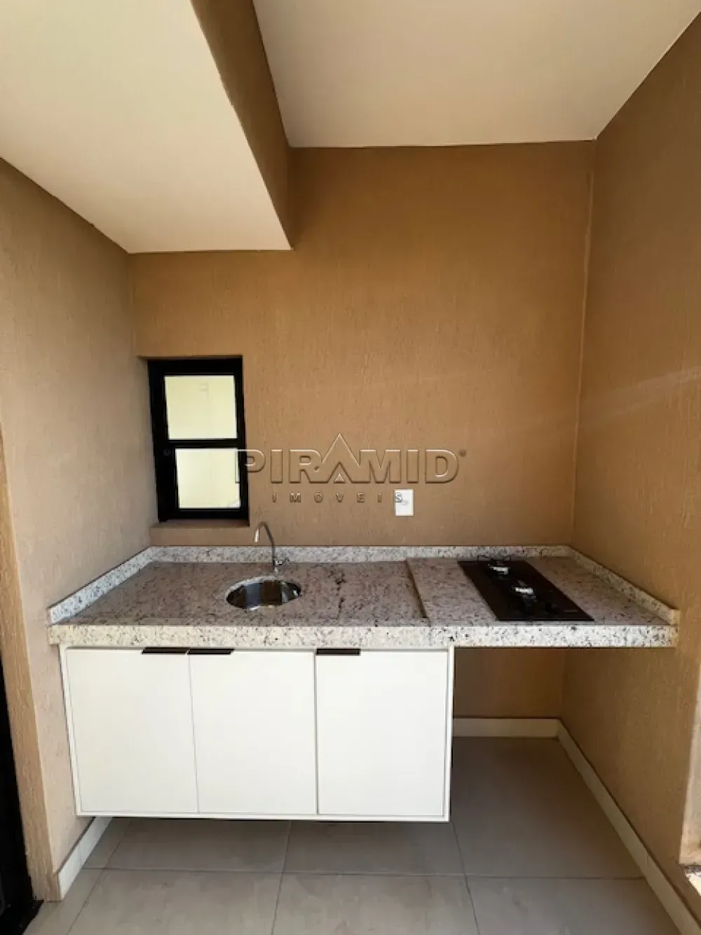 Alugar Apartamento / Padr&atilde;o em Ribeir&atilde;o Preto R$ 1.600,00 - Foto 5