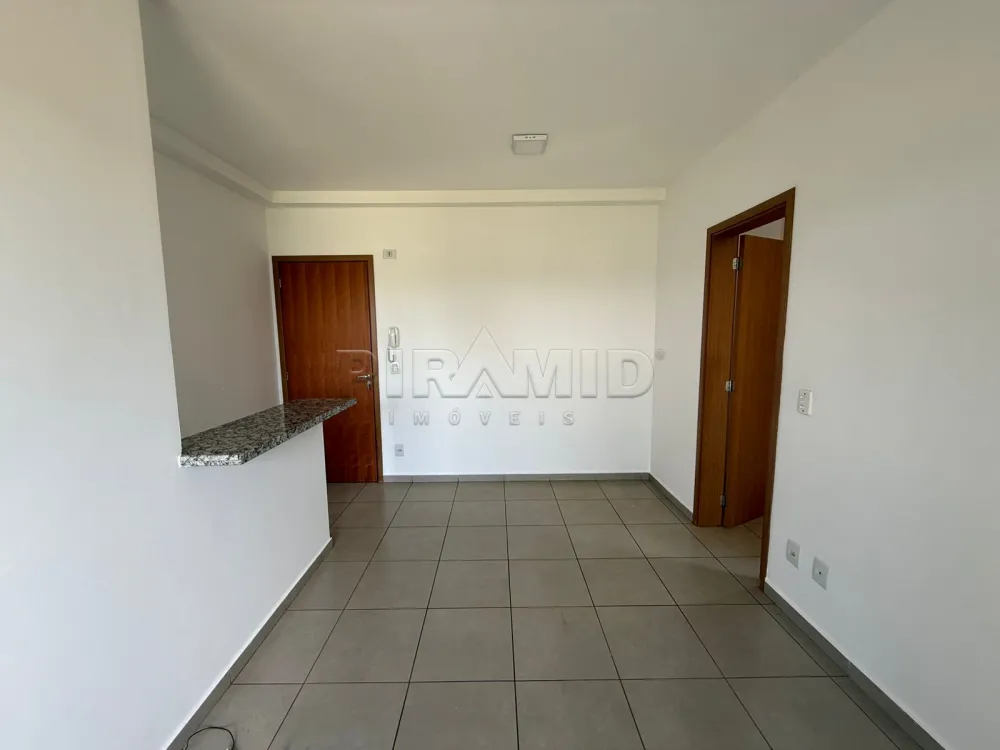 Alugar Apartamento / Padr&atilde;o em Ribeir&atilde;o Preto R$ 1.900,00 - Foto 2