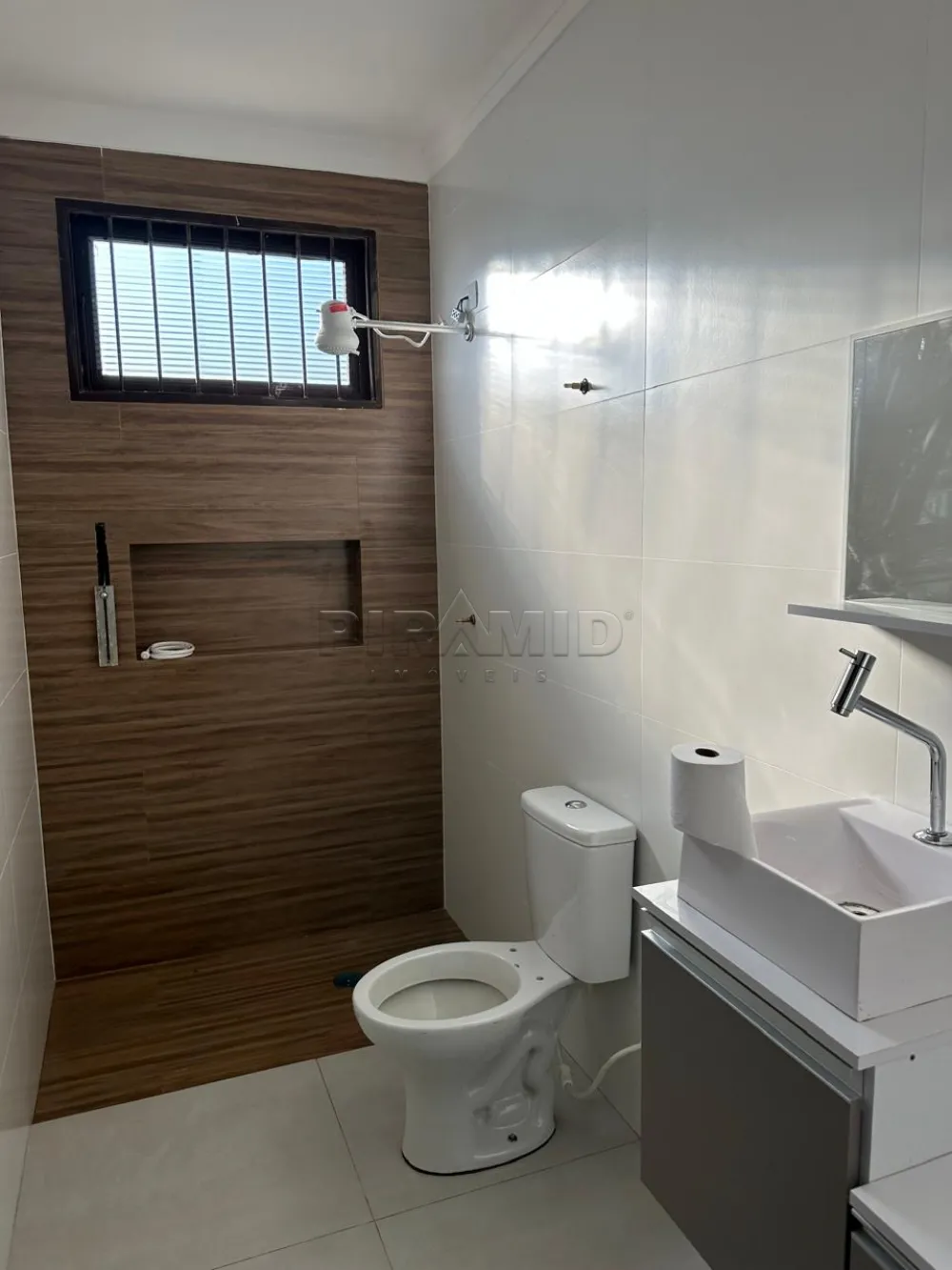 Alugar Casa / Padr&atilde;o em Ribeir&atilde;o Preto R$ 2.990,00 - Foto 3