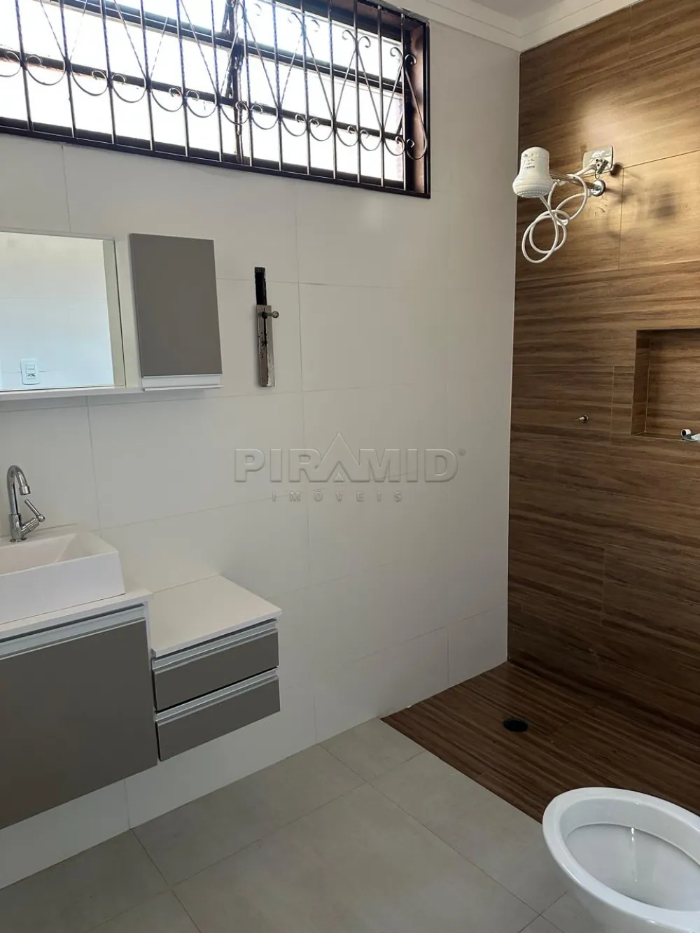 Alugar Casa / Padr&atilde;o em Ribeir&atilde;o Preto R$ 2.990,00 - Foto 5