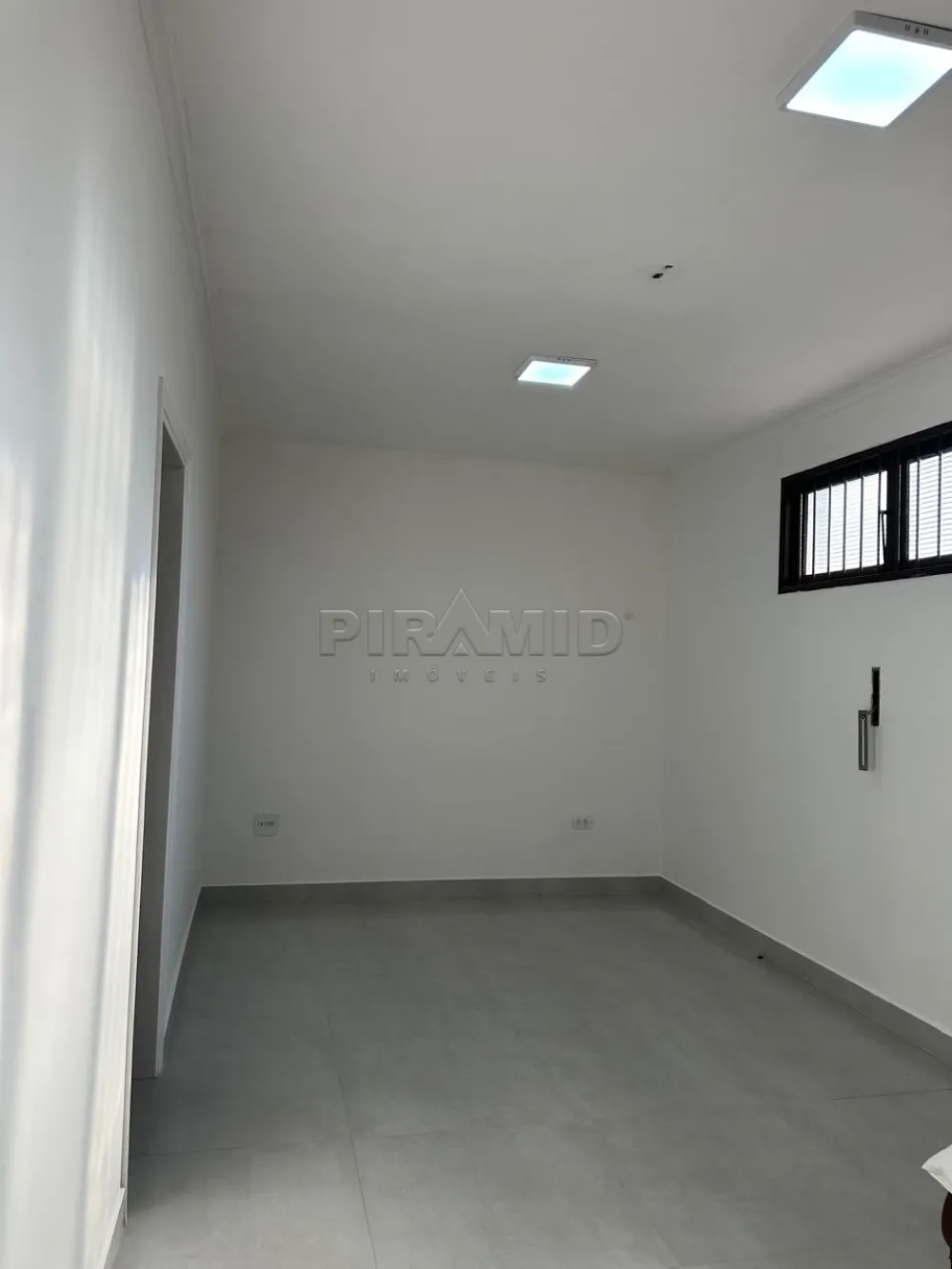Alugar Casa / Padr&atilde;o em Ribeir&atilde;o Preto R$ 2.990,00 - Foto 1