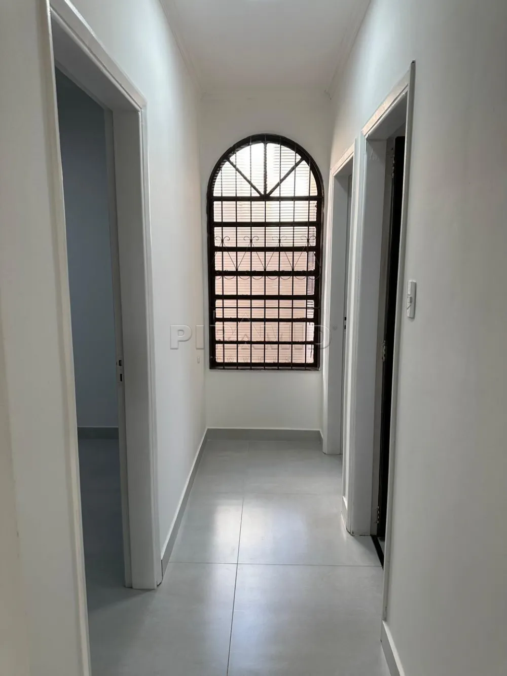Alugar Casa / Padr&atilde;o em Ribeir&atilde;o Preto R$ 2.990,00 - Foto 2
